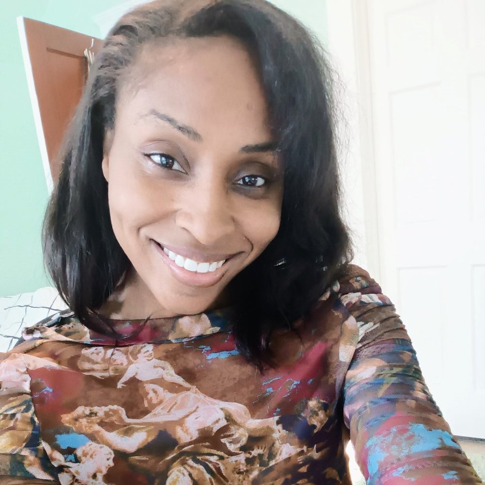 Meet your Posher, Leanna